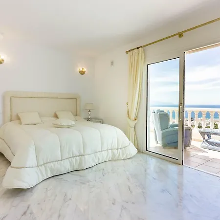 Sunny Costa Adeje (Tenerife)